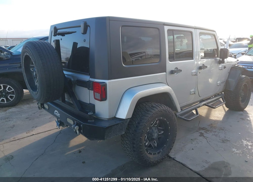 2007 JEEP WRANGLER UNLIMITED SAHARA VIN: 1J8GA59127L133283