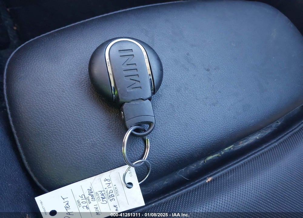 2015 MINI HARDTOP VIN: WMWXP7C58F2A38423