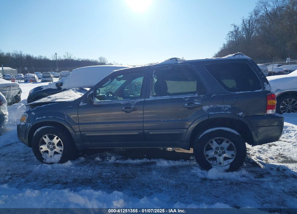 2005 FORD ESCAPE LIMITED VIN: 1FMYU94185KA45709