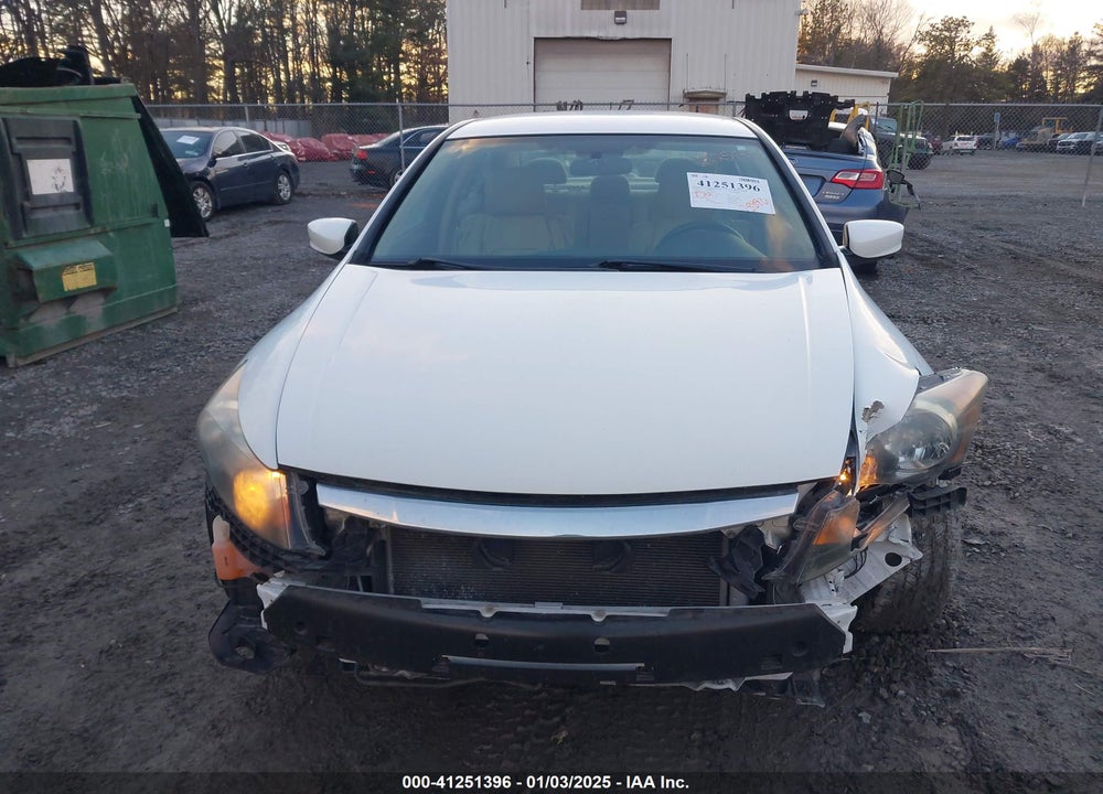2011 HONDA ACCORD 2.4 LX VIN: 1HGCP2F39BA060637