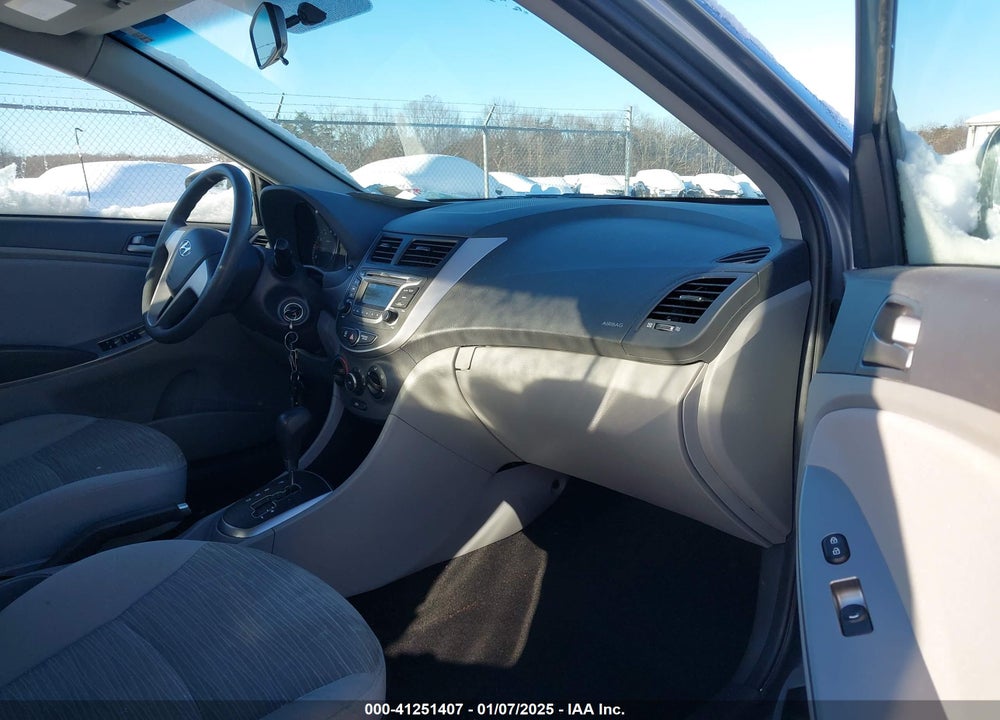 2017 HYUNDAI ACCENT SE VIN: KMHCT4AE4HU351239