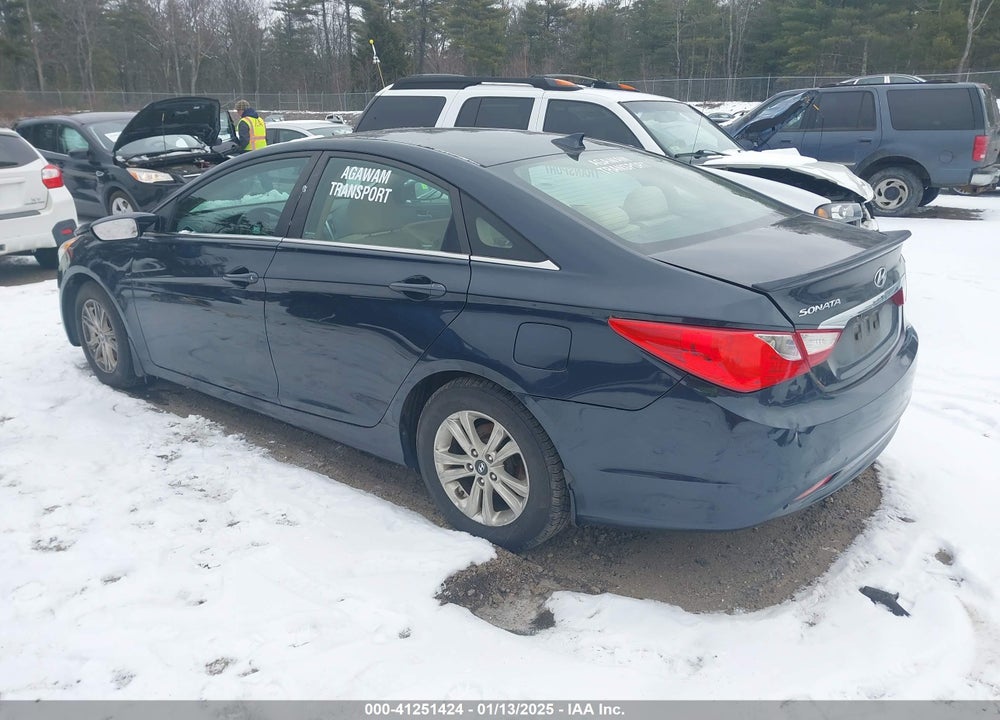 2013 HYUNDAI SONATA VIN: 5NPEB4AC2DH638436