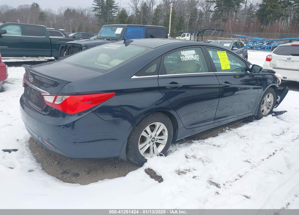 2013 HYUNDAI SONATA VIN: 5NPEB4AC2DH638436