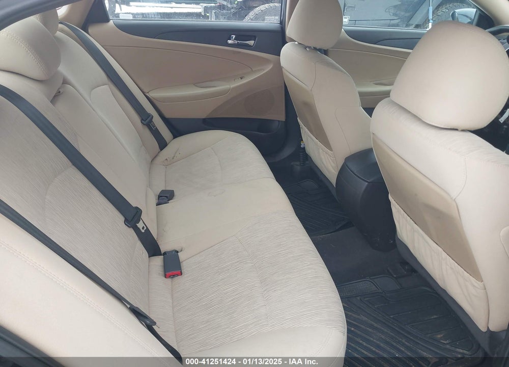 2013 HYUNDAI SONATA VIN: 5NPEB4AC2DH638436