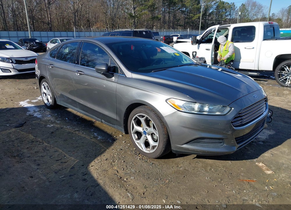 2013 FORD FUSION S VIN: 3FA6P0G7XDR110462