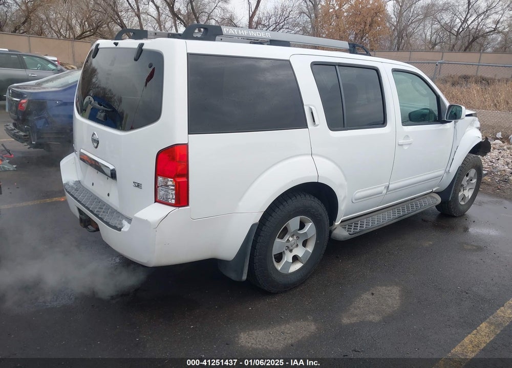 2005 NISSAN PATHFINDER SE VIN: 5N1AR18U45C779511