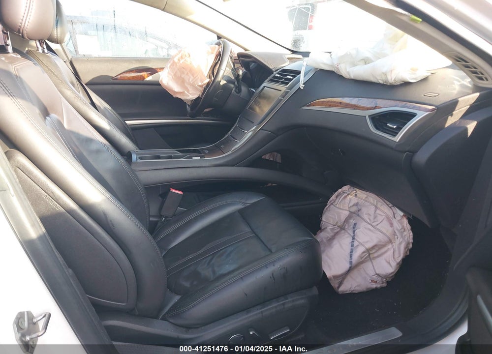 2013 LINCOLN MKZ VIN: 3LN6L2G9XDR821495