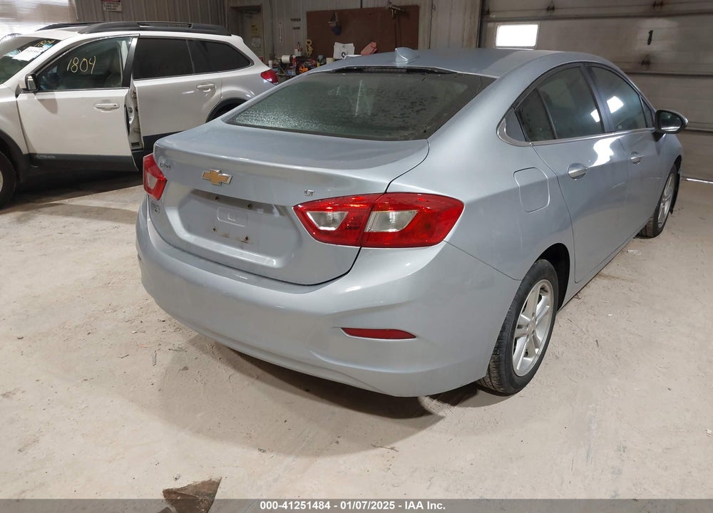 2017 CHEVROLET CRUZE VIN: 1G1BE5SM7H7197381