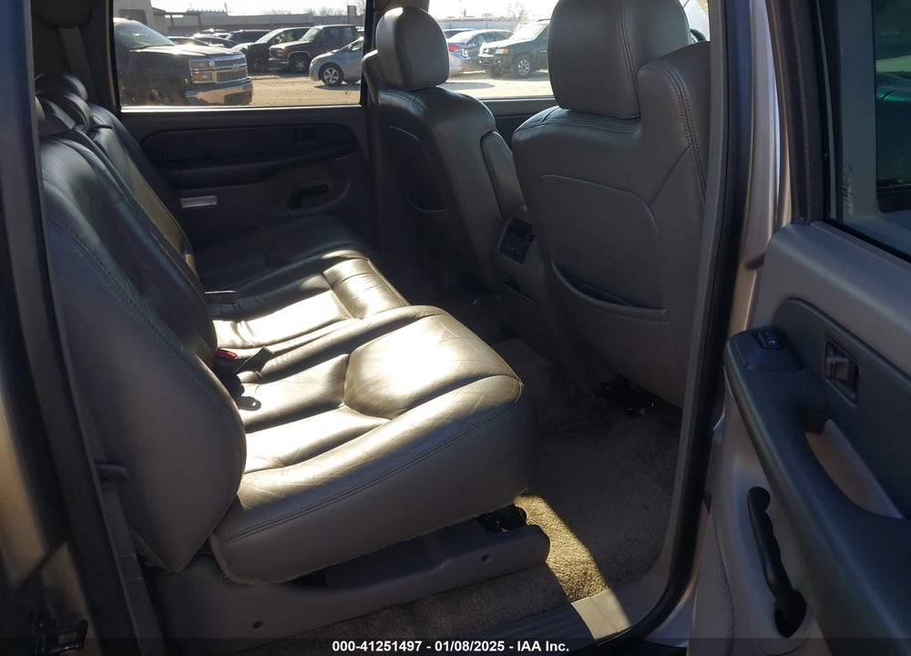 2003 CHEVROLET SUBURBAN 1500 LT VIN: 1GNFK16Z83J104919