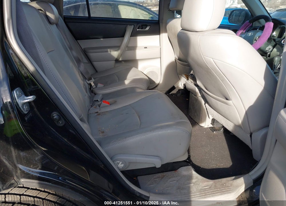 2013 TOYOTA HIGHLANDER SE V6 VIN: 5TDBK3EHXDS188984