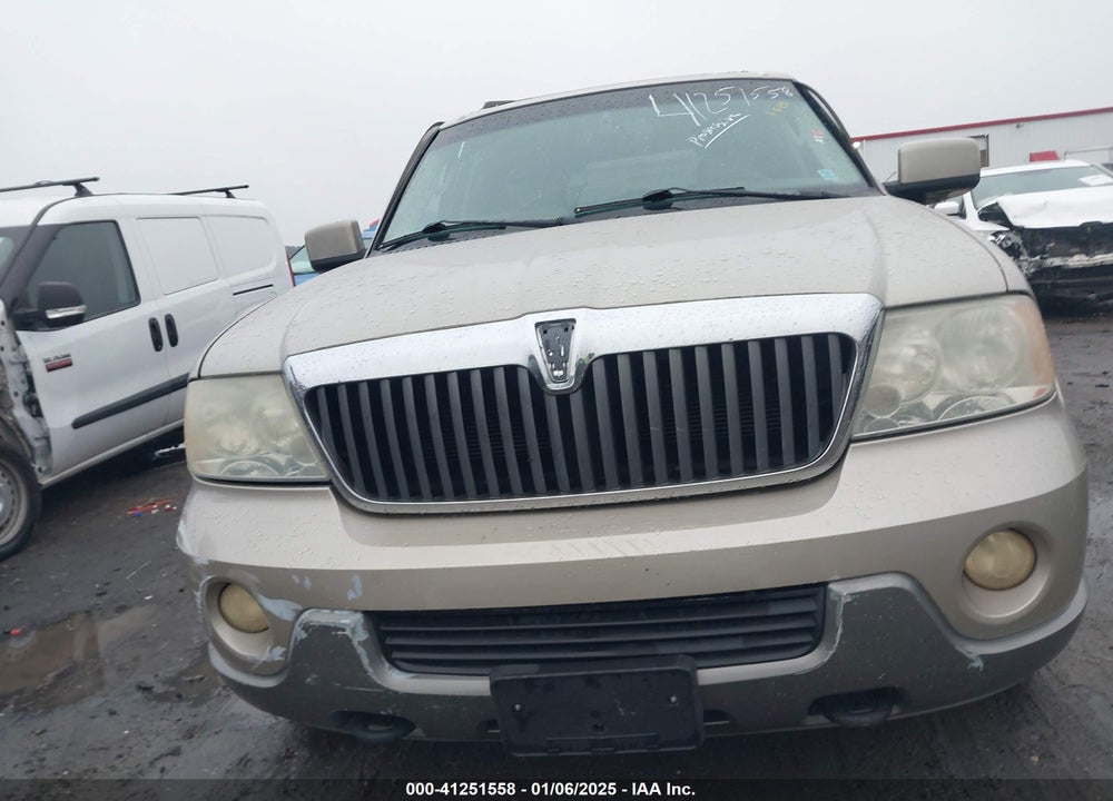 2004 LINCOLN NAVIGATOR VIN: 5LMFU28R24LJ21459