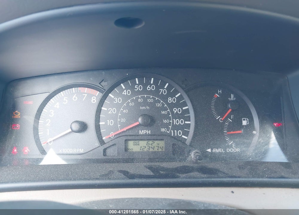 2006 TOYOTA COROLLA CE VIN: 1NXBR32E56Z640761