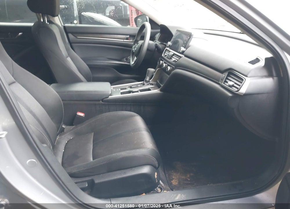 2018 HONDA ACCORD EX VIN: 1HGCV1F44JA165724