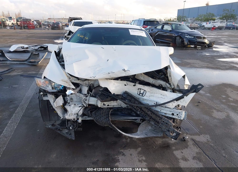2011 HONDA CR-Z VIN: JHMZF1D62BS013834
