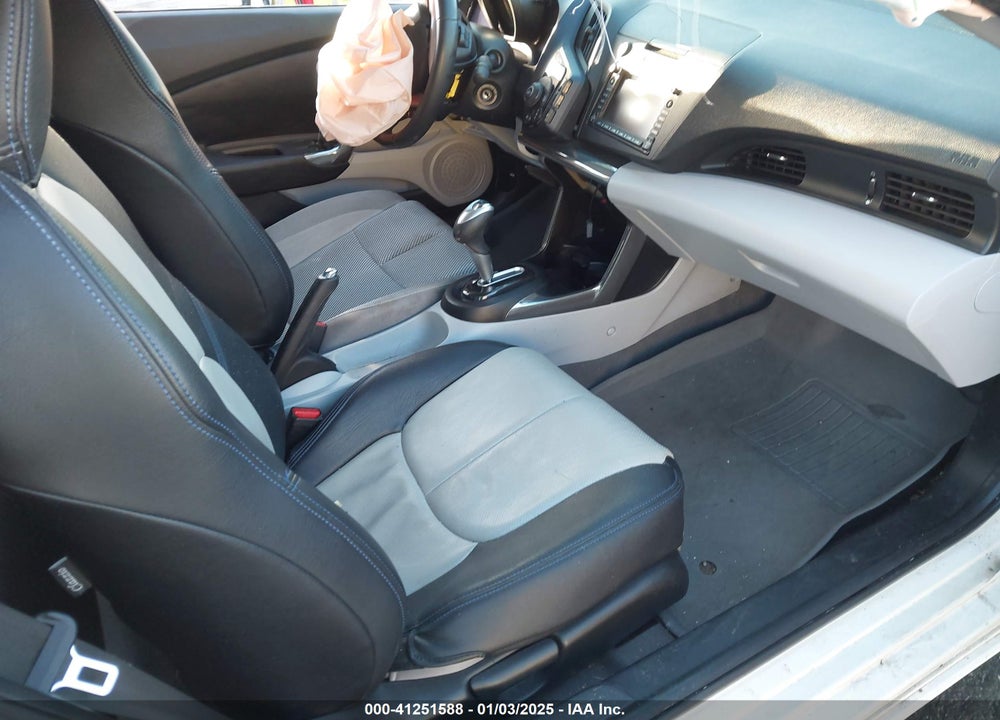 2011 HONDA CR-Z VIN: JHMZF1D62BS013834