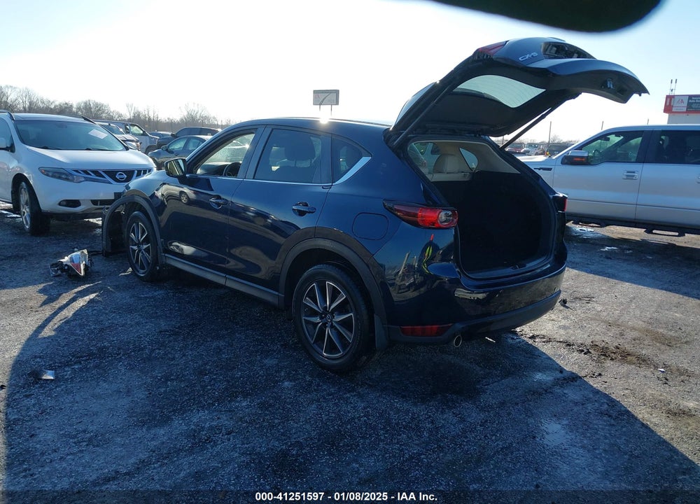 2018 MAZDA CX-5 TOURING VIN: JM3KFACM1J0411704