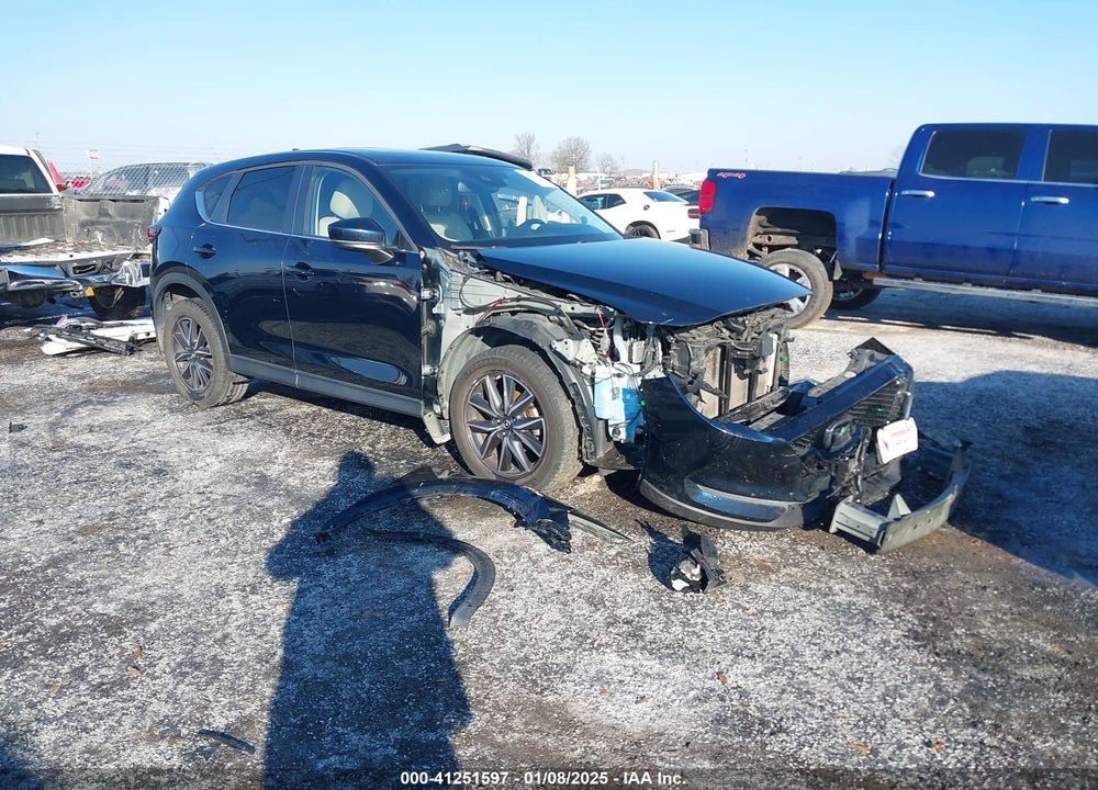 2018 MAZDA CX-5 TOURING VIN: JM3KFACM1J0411704