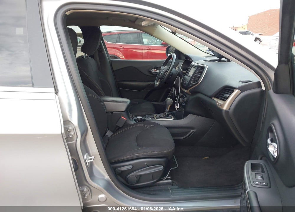 2016 JEEP CHEROKEE LATITUDE VIN: 1C4PJLCB2GW362915