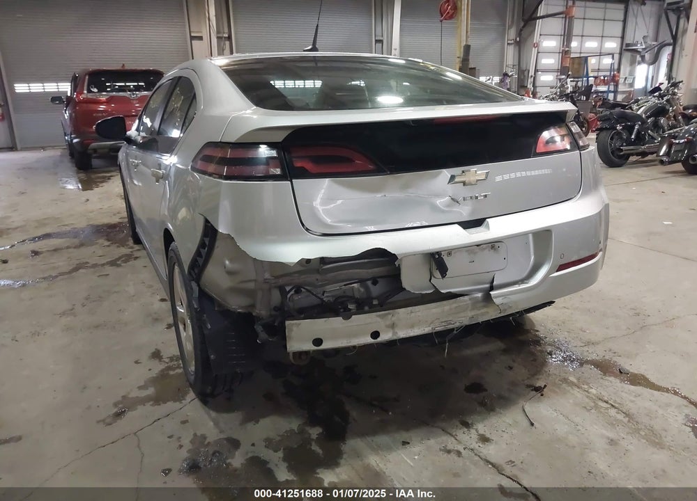 2013 CHEVROLET VOLT VIN: 1G1RB6E40DU100008