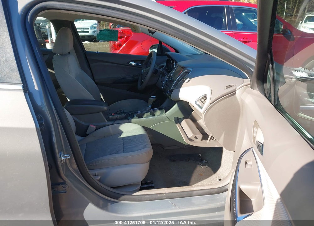 2017 CHEVROLET CRUZE VIN: 1G1BE5SM4H7176312