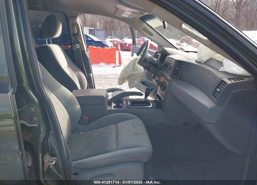 2007 JEEP GRAND CHEROKEE LAREDO VIN: 1J8GR48K37C656177