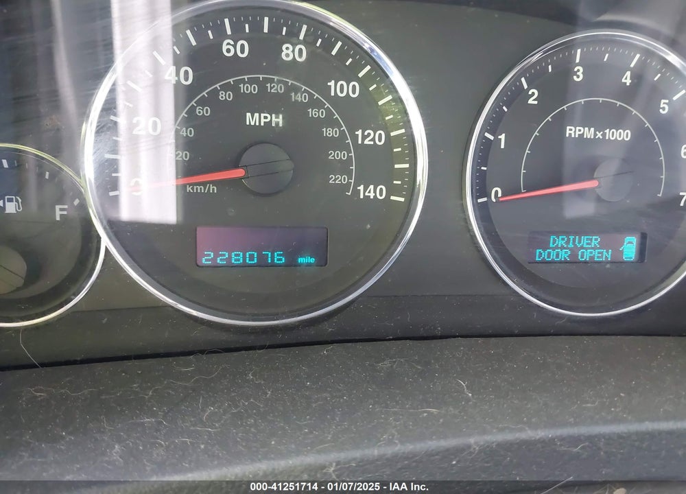 2007 JEEP GRAND CHEROKEE LAREDO VIN: 1J8GR48K37C656177