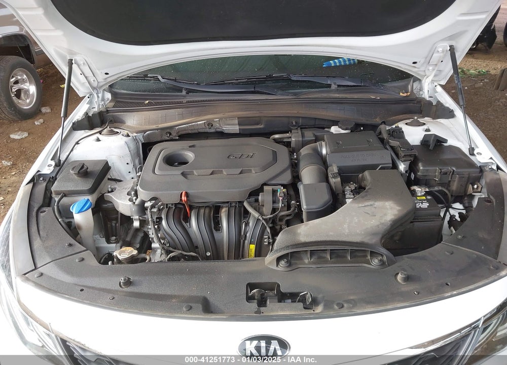 2019 KIA OPTIMA VIN: 5XXGT4L36KG373015