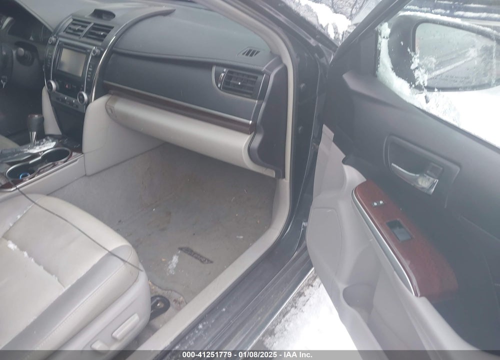 2014 TOYOTA CAMRY XLE VIN: 4T4BF1FK0ER355547