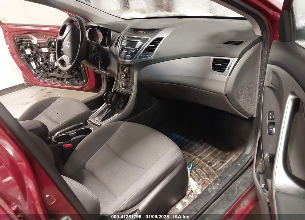 2016 HYUNDAI ELANTRA SE VIN: 5NPDH4AE6GH714661