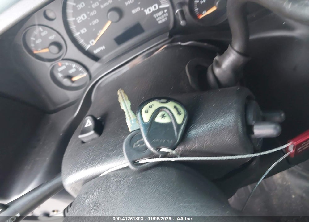 2005 CHEVROLET EXPRESS VIN: 1GCHG35U851175366