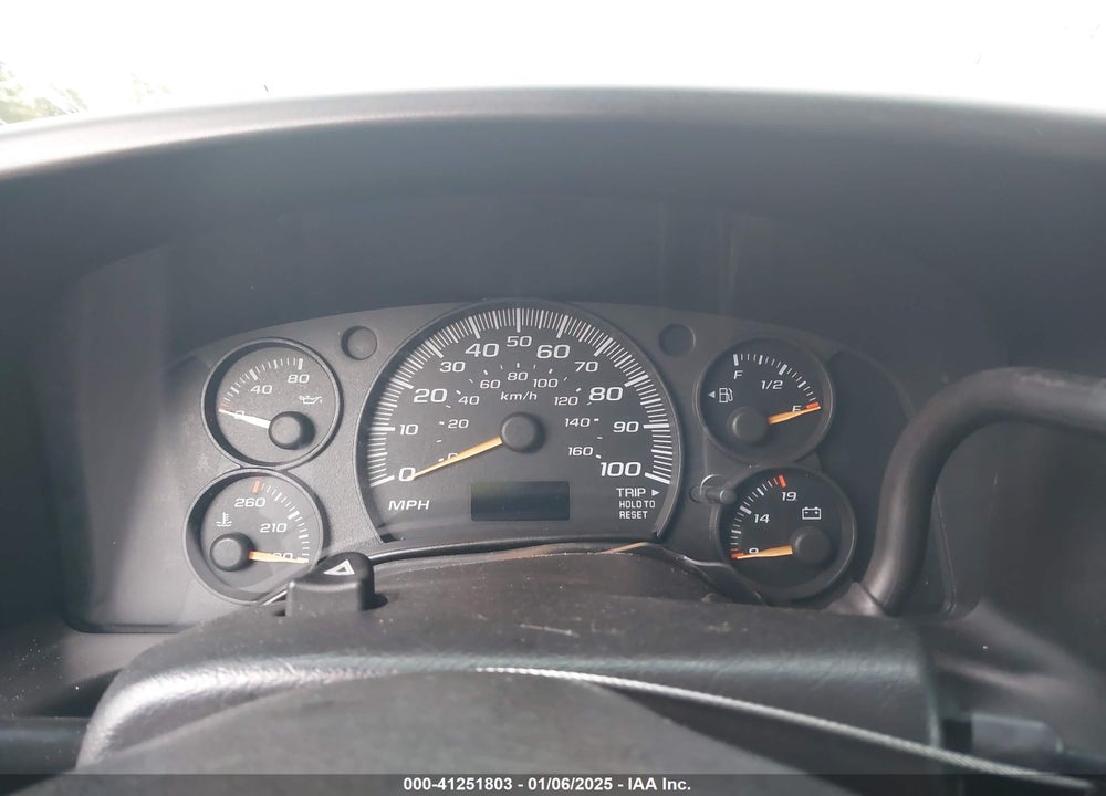 2005 CHEVROLET EXPRESS VIN: 1GCHG35U851175366