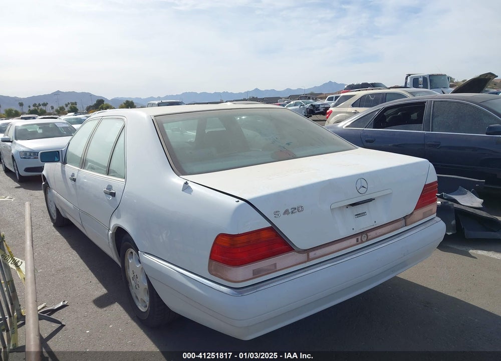 1995 MERCEDES-BENZ S 420 VIN: WDBGA43E8SA239852
