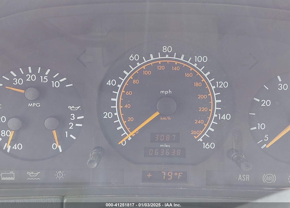 1995 MERCEDES-BENZ S 420 VIN: WDBGA43E8SA239852