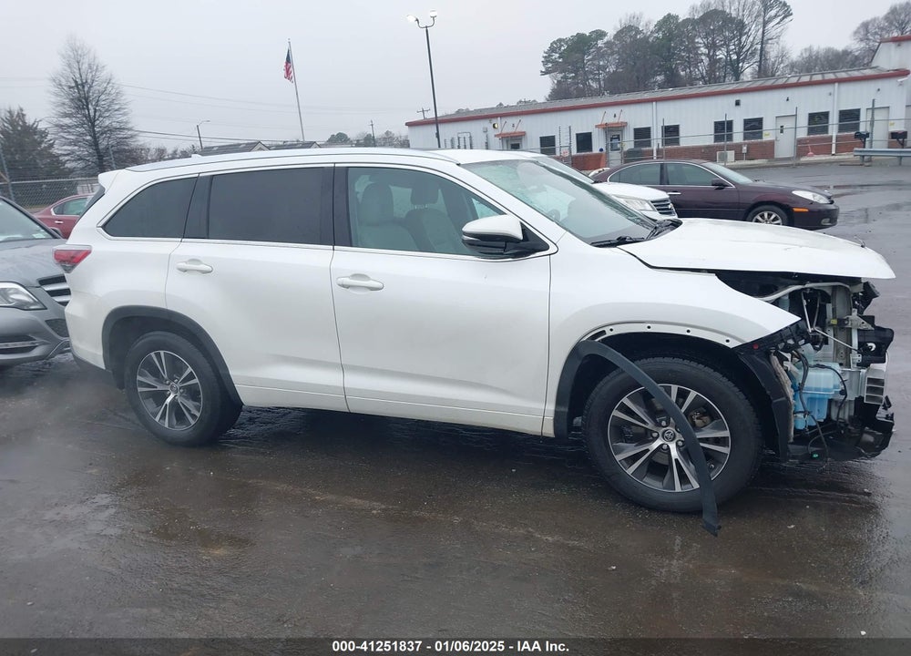 2016 TOYOTA HIGHLANDER XLE V6 VIN: 5TDKKRFHXGS156364