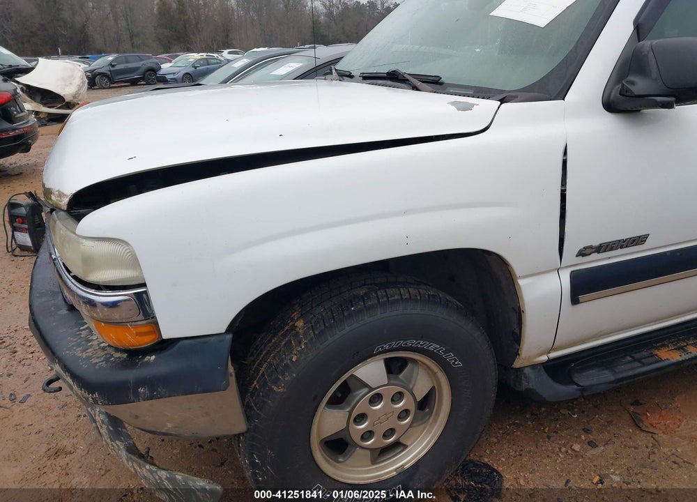 2001 CHEVROLET TAHOE LS VIN: 1GNEK13T71R105926