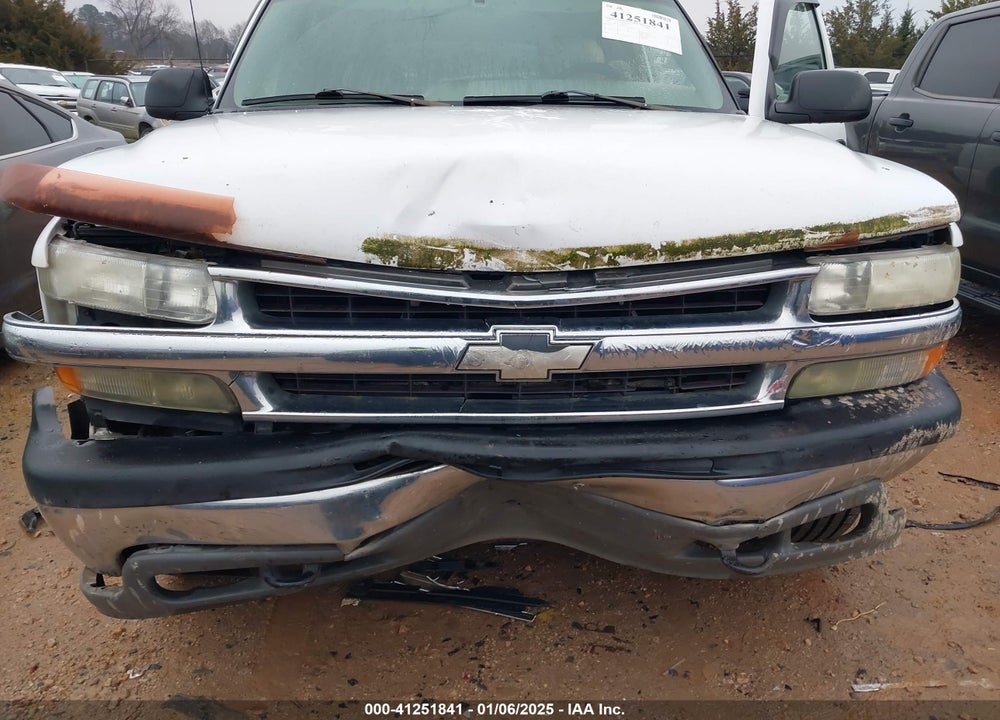 2001 CHEVROLET TAHOE LS VIN: 1GNEK13T71R105926