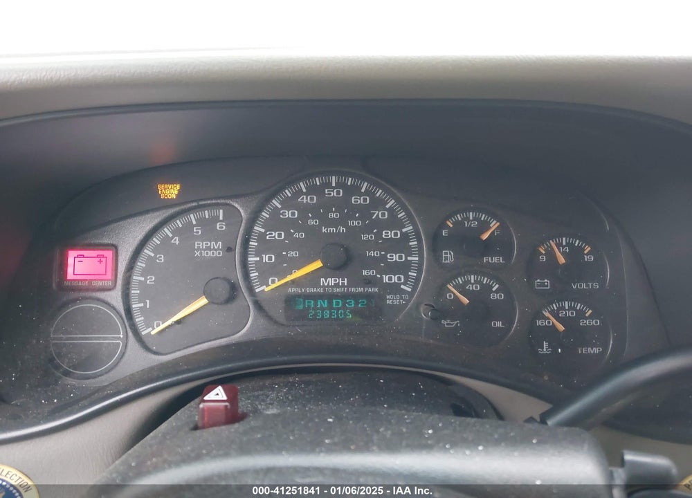 2001 CHEVROLET TAHOE LS VIN: 1GNEK13T71R105926