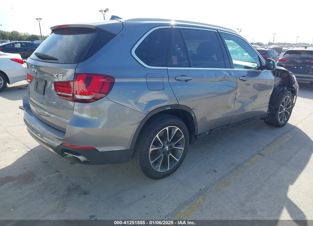 2018 BMW X5 VIN: 5UXKR0C51JL073396