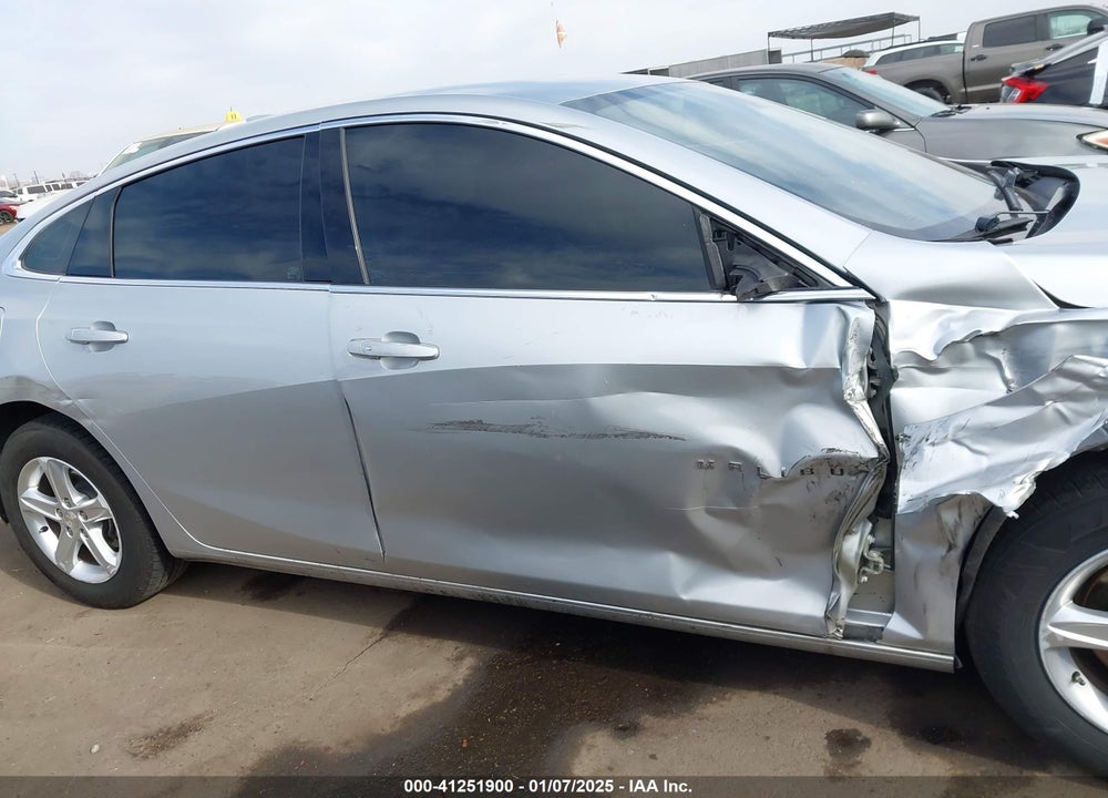 2022 CHEVROLET MALIBU VIN: 1G1ZD5ST1NF142242