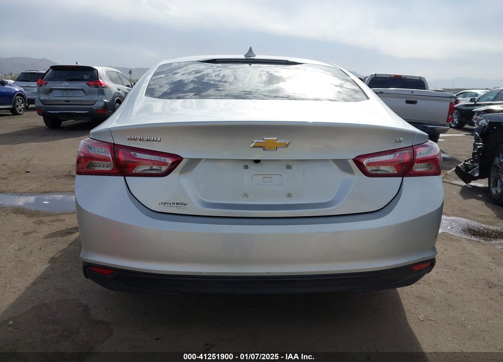 2022 CHEVROLET MALIBU VIN: 1G1ZD5ST1NF142242