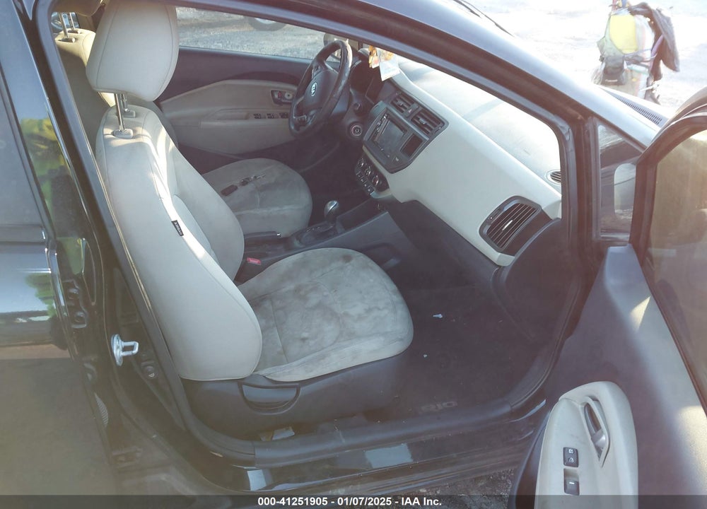 2013 KIA RIO VIN: KNADN5A39D6175517