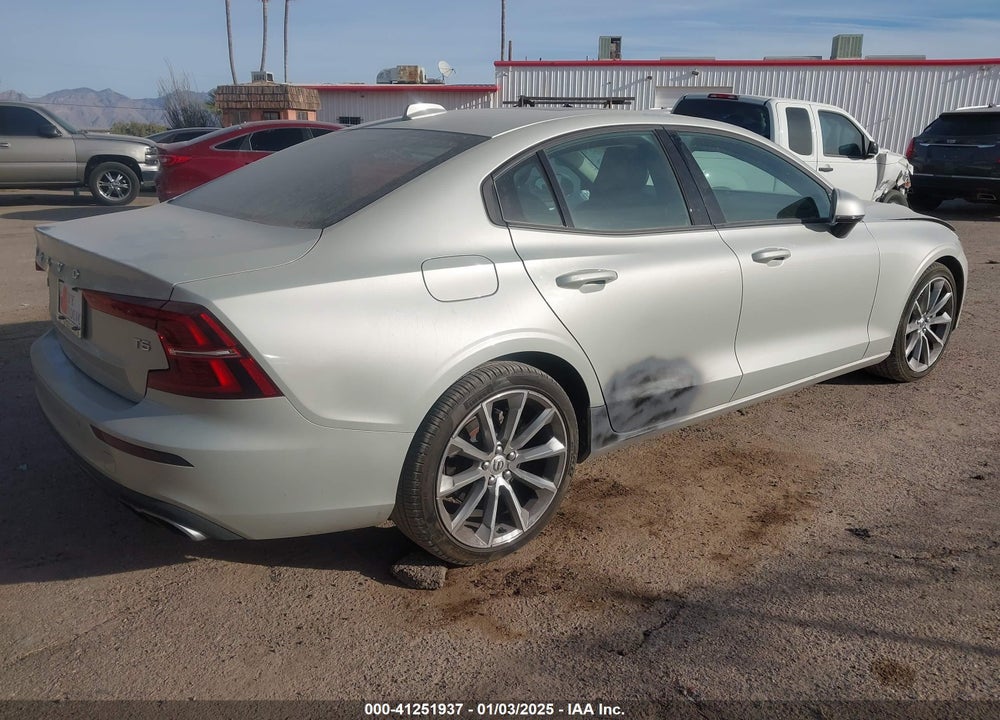 2021 VOLVO S60 T5 MOMENTUM VIN: 7JR102FK3MG094575
