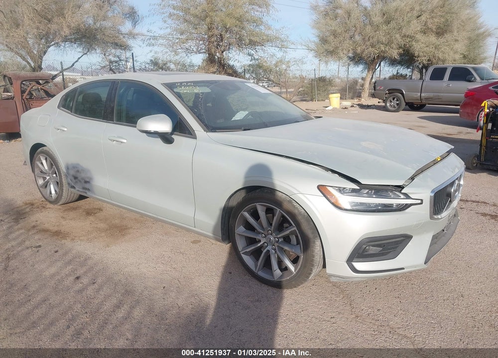 2021 VOLVO S60 T5 MOMENTUM VIN: 7JR102FK3MG094575