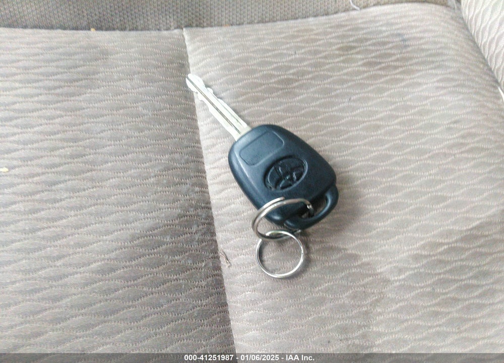 2014 TOYOTA COROLLA VIN: 2T1BURHE6EC152914