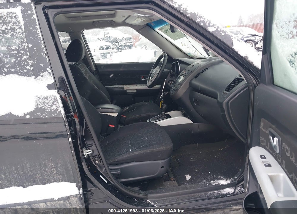 2012 KIA SOUL VIN: KNDJT2A61C7381654