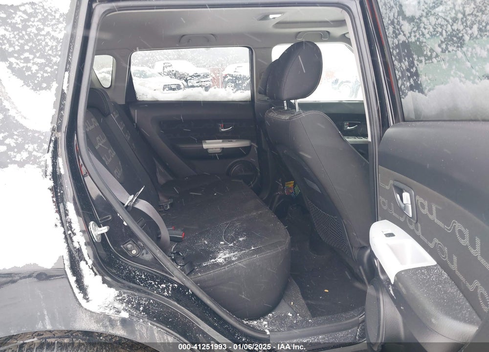 2012 KIA SOUL VIN: KNDJT2A61C7381654
