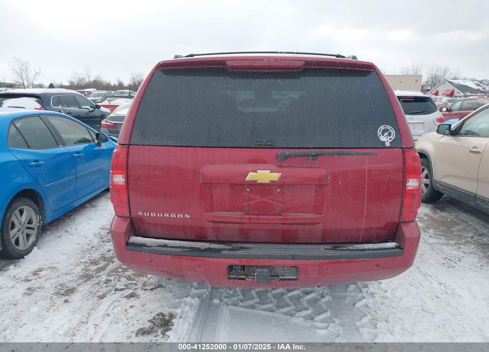 2013 CHEVROLET SUBURBAN 1500 VIN: 1GNSKJE73DR221583