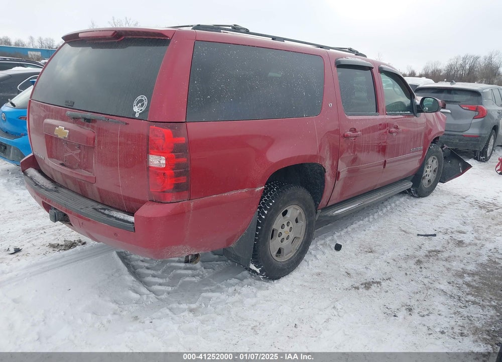 2013 CHEVROLET SUBURBAN 1500 VIN: 1GNSKJE73DR221583