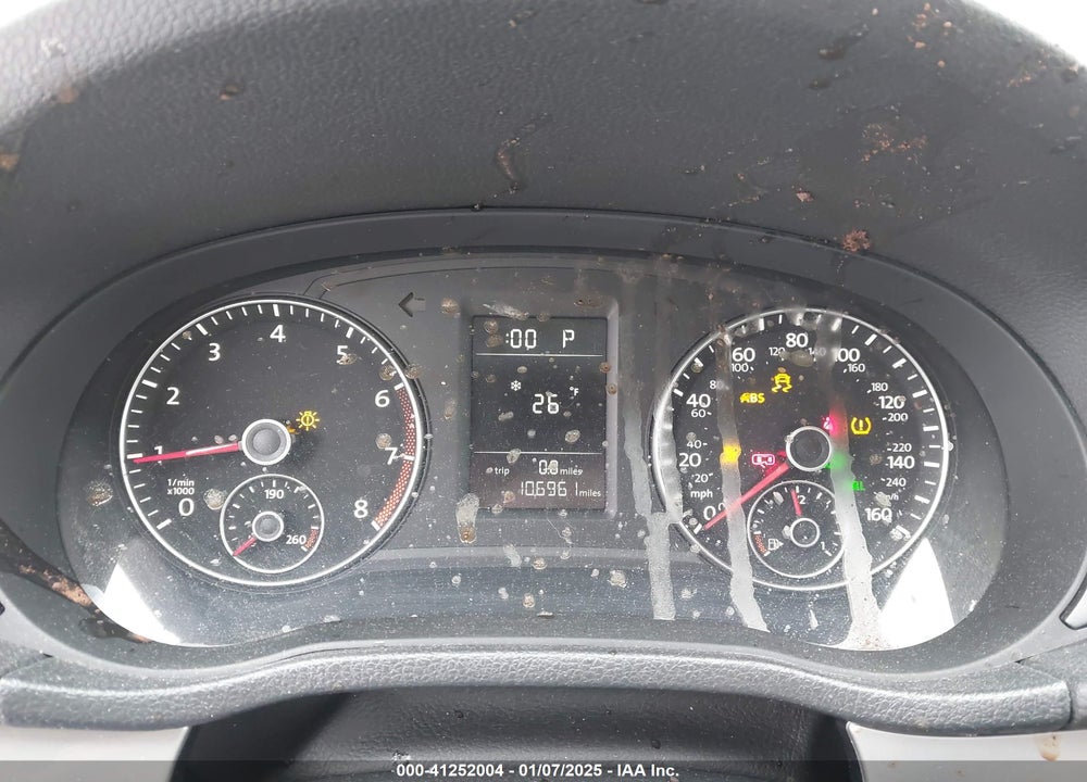 2013 VOLKSWAGEN PASSAT VIN: 1VWAH7A31DC111396