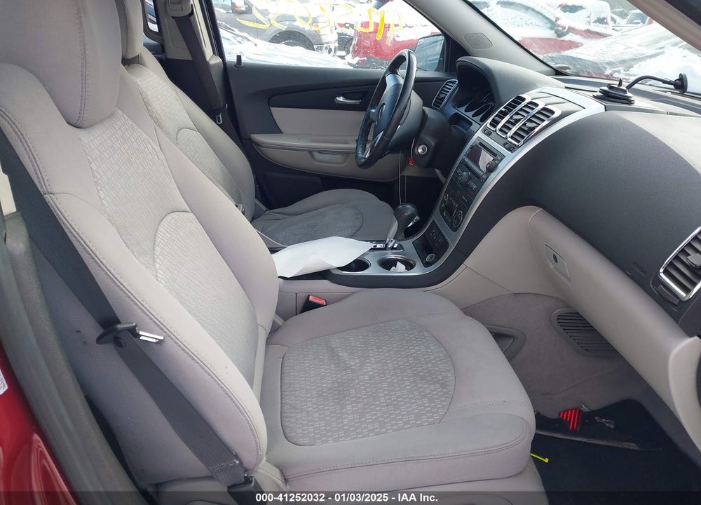2010 GMC ACADIA SLE VIN: 1GKLRLED8AJ149756
